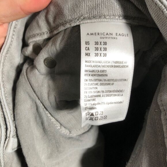 American Eagle Mens Jeans 30 W Gray Wash AirFlex Patched Move-Free Slim Grunge - Picture 9 of 12